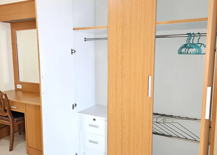 Sri Close Apartment Bangkok